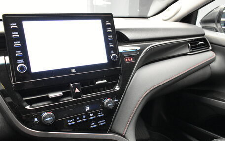 Toyota Camry, 2021 год, 3 200 000 рублей, 16 фотография