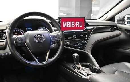 Toyota Camry, 2021 год, 3 200 000 рублей, 12 фотография
