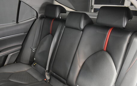 Toyota Camry, 2021 год, 3 200 000 рублей, 26 фотография