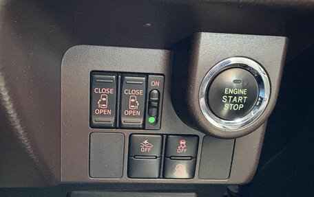 Toyota Tank I, 2017 год, 1 115 000 рублей, 8 фотография