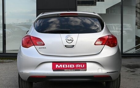 Opel Astra J, 2013 год, 880 000 рублей, 5 фотография