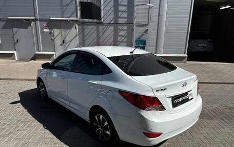 Hyundai Solaris II рестайлинг, 2013 год, 800 000 рублей, 7 фотография