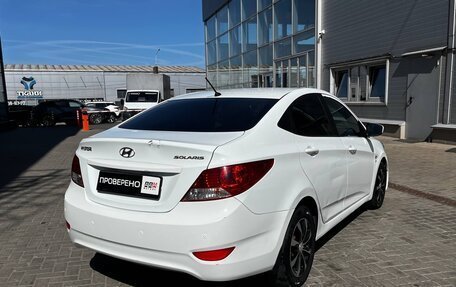 Hyundai Solaris II рестайлинг, 2013 год, 800 000 рублей, 5 фотография