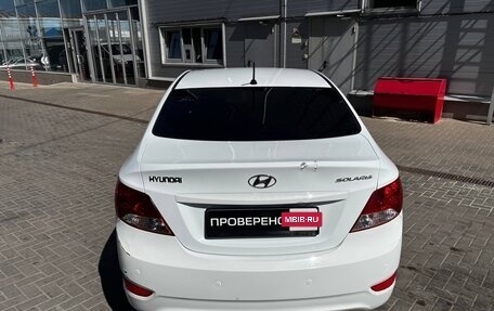 Hyundai Solaris II рестайлинг, 2013 год, 800 000 рублей, 6 фотография