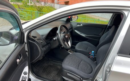 Hyundai Solaris II рестайлинг, 2015 год, 985 000 рублей, 13 фотография