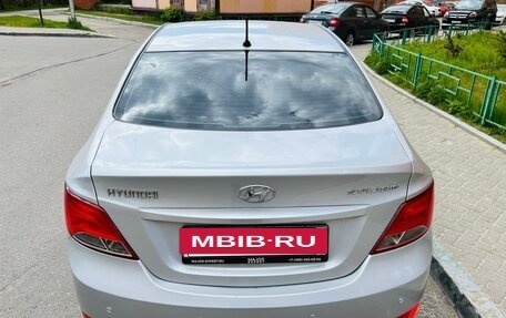 Hyundai Solaris II рестайлинг, 2015 год, 985 000 рублей, 7 фотография