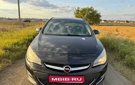 Opel Astra J, 2012 год, 600 000 рублей, 5 фотография