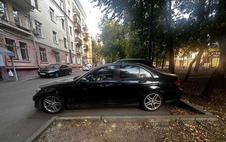 Mercedes-Benz C-Класс, 2011 год, 1 000 000 рублей, 3 фотография