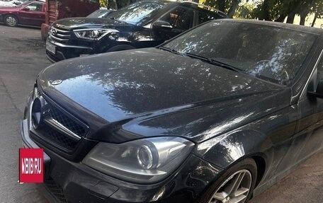 Mercedes-Benz C-Класс, 2011 год, 1 000 000 рублей, 2 фотография
