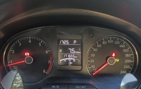 Volkswagen Polo VI (EU Market), 2017 год, 1 000 000 рублей, 5 фотография