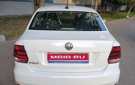 Volkswagen Polo VI (EU Market), 2017 год, 1 000 000 рублей, 2 фотография