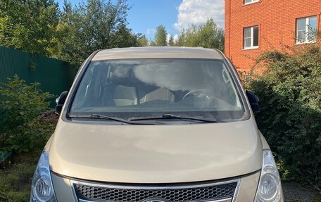 Hyundai Grand Starex Grand Starex I рестайлинг 2, 2012 год, 700 000 рублей, 2 фотография