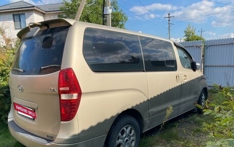 Hyundai Grand Starex Grand Starex I рестайлинг 2, 2012 год, 700 000 рублей, 4 фотография