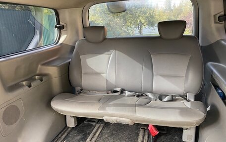 Hyundai Grand Starex Grand Starex I рестайлинг 2, 2012 год, 700 000 рублей, 13 фотография