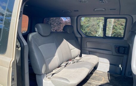 Hyundai Grand Starex Grand Starex I рестайлинг 2, 2012 год, 700 000 рублей, 14 фотография