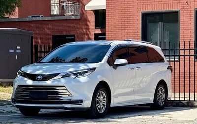 Toyota Sienna, 2023 год, 4 200 000 рублей, 1 фотография