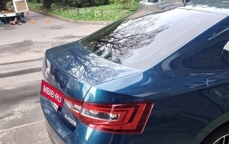 Skoda Superb III рестайлинг, 2017 год, 1 900 000 рублей, 10 фотография
