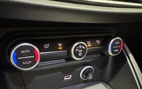 Alfa Romeo Stelvio, 2017 год, 2 399 900 рублей, 11 фотография