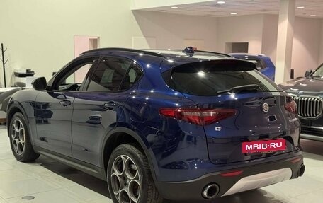 Alfa Romeo Stelvio, 2017 год, 2 399 900 рублей, 6 фотография