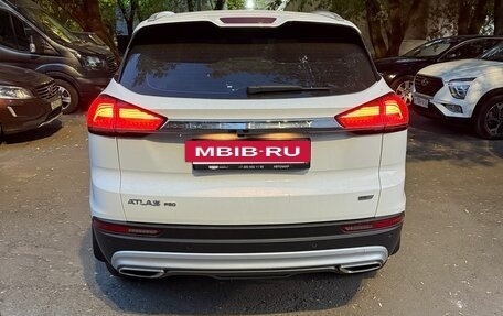 Geely Atlas, 2024 год, 2 125 000 рублей, 3 фотография