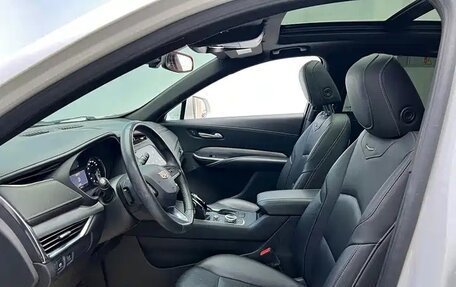 Cadillac XT4 I, 2022 год, 2 800 000 рублей, 3 фотография