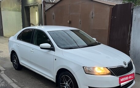 Skoda Rapid I, 2014 год, 920 000 рублей, 4 фотография