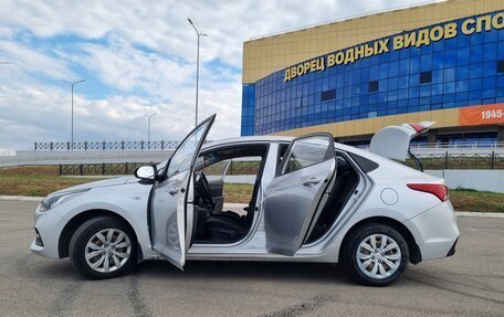 Hyundai Solaris II рестайлинг, 2017 год, 1 300 000 рублей, 8 фотография
