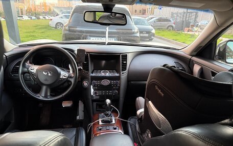 Infiniti FX II, 2011 год, 1 700 000 рублей, 5 фотография