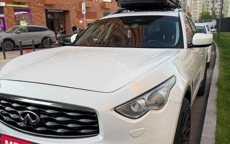 Infiniti FX II, 2011 год, 1 700 000 рублей, 4 фотография