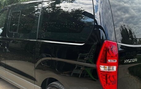 Hyundai H-1 II рестайлинг, 2019 год, 3 400 000 рублей, 10 фотография
