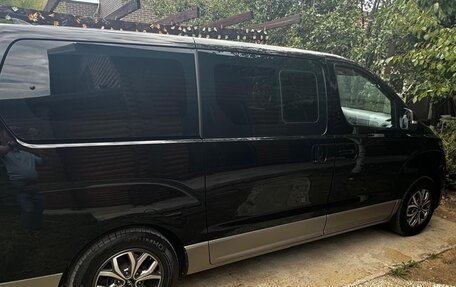 Hyundai H-1 II рестайлинг, 2019 год, 3 400 000 рублей, 8 фотография