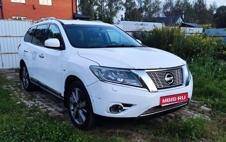 Nissan Pathfinder, 2014 год, 1 800 000 рублей, 1 фотография