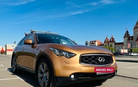Infiniti FX II, 2010 год, 2 170 000 рублей, 2 фотография