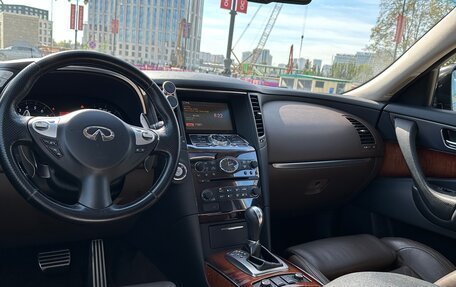 Infiniti FX II, 2010 год, 2 170 000 рублей, 12 фотография