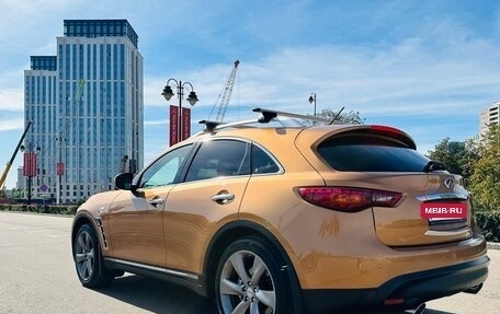 Infiniti FX II, 2010 год, 2 170 000 рублей, 10 фотография