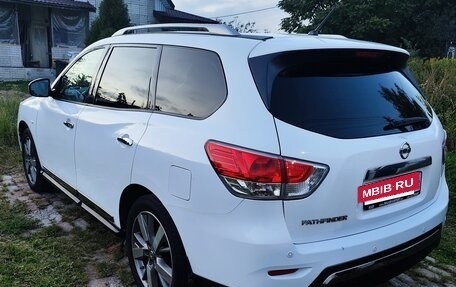 Nissan Pathfinder, 2014 год, 1 800 000 рублей, 4 фотография