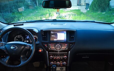 Nissan Pathfinder, 2014 год, 1 800 000 рублей, 15 фотография