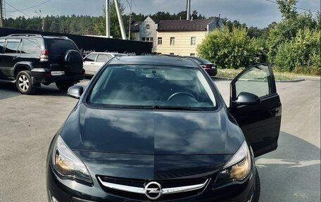 Opel Astra J, 2012 год, 800 000 рублей, 2 фотография