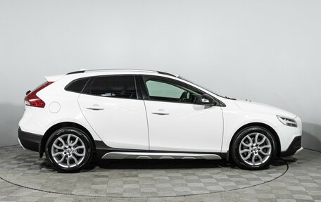 Volvo V40 Cross Country I, 2018 год, 1 947 989 рублей, 4 фотография