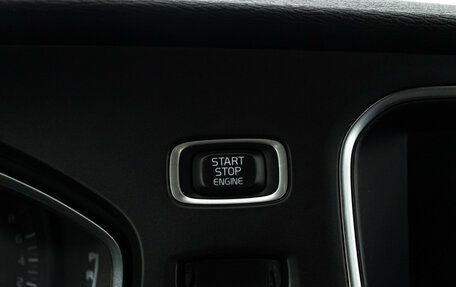 Volvo V40 Cross Country I, 2018 год, 1 947 989 рублей, 18 фотография