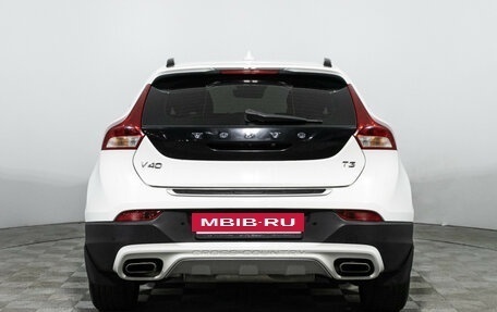 Volvo V40 Cross Country I, 2018 год, 1 947 989 рублей, 6 фотография