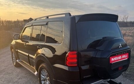 Mitsubishi Pajero IV, 2014 год, 2 500 000 рублей, 4 фотография