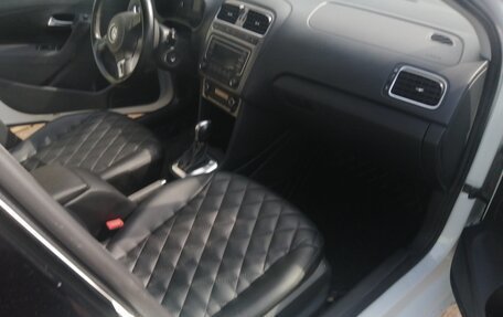 Volkswagen Polo VI (EU Market), 2015 год, 700 000 рублей, 4 фотография