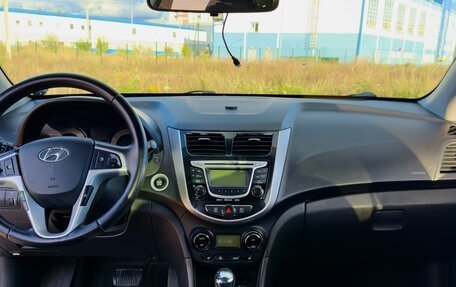 Hyundai Solaris II рестайлинг, 2011 год, 850 000 рублей, 7 фотография