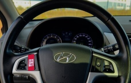 Hyundai Solaris II рестайлинг, 2011 год, 850 000 рублей, 11 фотография