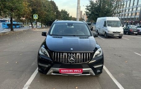 Mercedes-Benz M-Класс, 2013 год, 2 850 000 рублей, 2 фотография