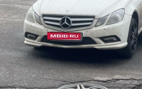 Mercedes-Benz E-Класс, 2011 год, 1 550 000 рублей, 10 фотография