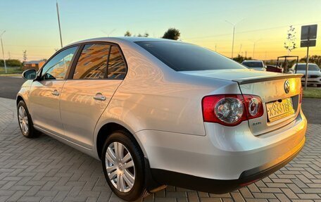 Volkswagen Jetta VI, 2008 год, 635 000 рублей, 4 фотография