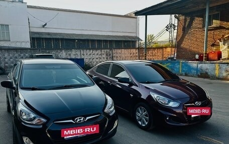 Hyundai Solaris II рестайлинг, 2011 год, 629 999 рублей, 4 фотография