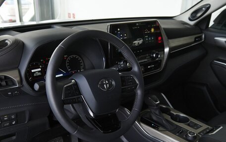 Toyota Highlander, 2025 год, 5 886 000 рублей, 15 фотография
